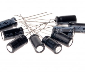 CONDENSADOR ELECTROLÍTICO 50V 4.7uF